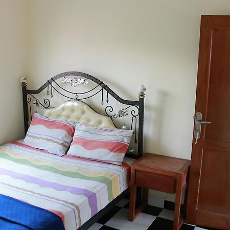 La Javanaise Home Stay Malioboro Yogyakarta Eksteriør billede