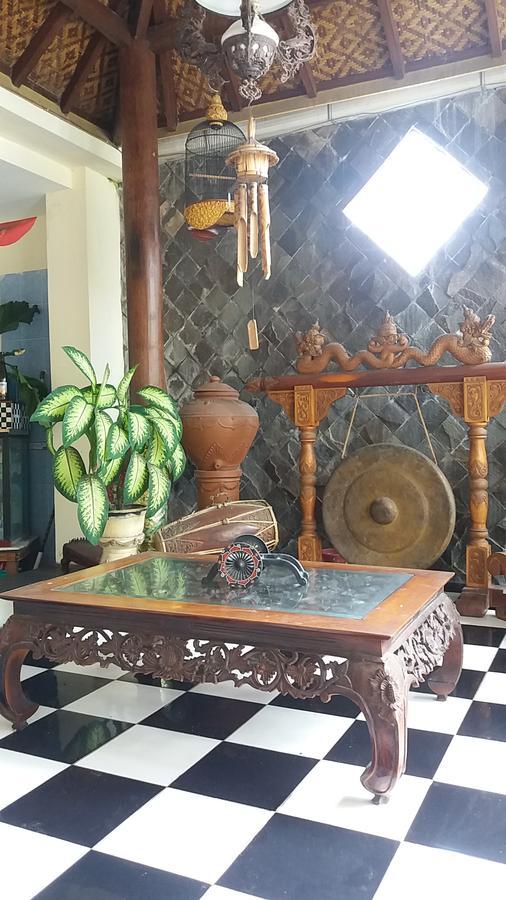 La Javanaise Home Stay Malioboro Yogyakarta Eksteriør billede